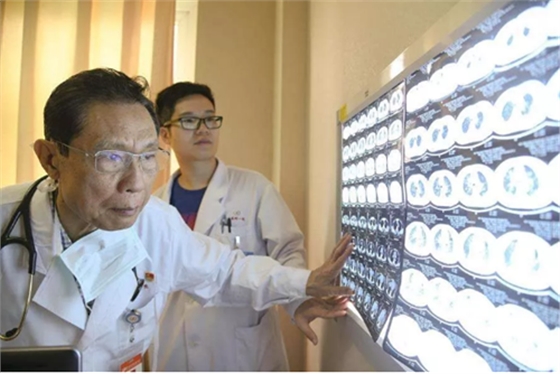 鐘南山已鞠躬盡瘁 鐘南山已鞠躬盡瘁