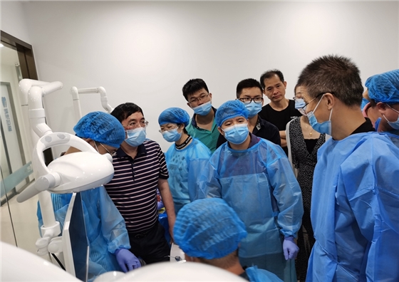 張東星老師南寧站微創(chuàng)拔牙實操課 宇森電動馬達助力 張東星老師南寧站微創(chuàng)拔牙實操課 宇森電動馬達助力