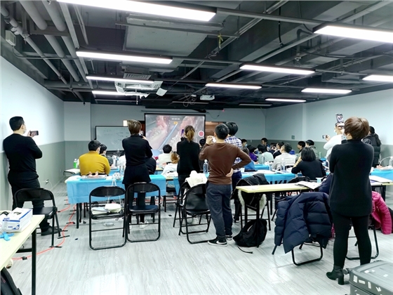 張東星老師上海微創(chuàng)拔牙實操風采 張東星老師上海微創(chuàng)拔牙實操風采