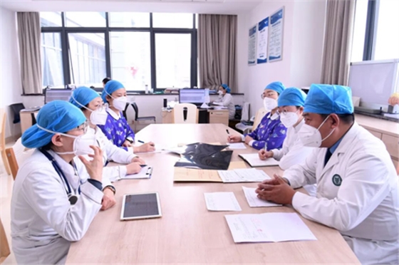 全國(guó)首創(chuàng)多學(xué)科聯(lián)合診療模式精治口腔黏膜疾病 全國(guó)首創(chuàng)多學(xué)科聯(lián)合診療模式精治口腔黏膜疾病