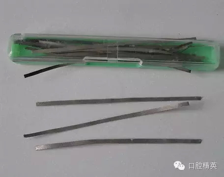 鄰面去釉臨床操作步驟組圖 鄰面去釉臨床操作步驟組圖