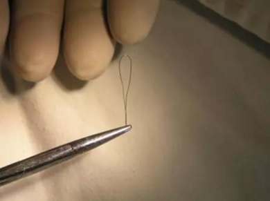 弓絲結(jié)扎及扎絲末端處理技巧 弓絲結(jié)扎及扎絲末端處理技巧