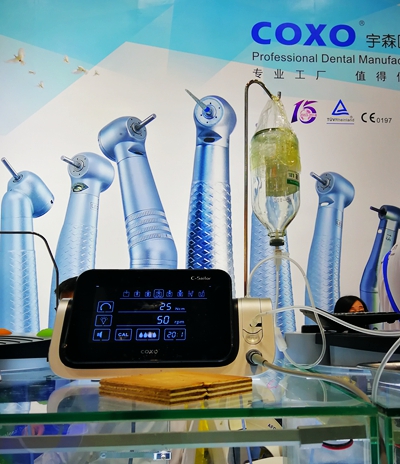 宇森帶光種植機(jī) 宇森帶光種植機(jī)