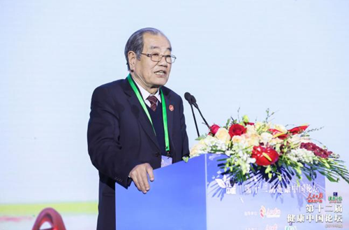 中年人牙周病會(huì)帶來(lái)老年大麻煩中華口腔醫(yī)學(xué)會(huì)名譽(yù)會(huì)長(zhǎng)王興教授